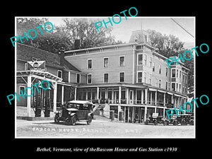 OLD LARGE HISTORIC PHOTO OF BETHEL VERMONT, THE BASCOM HOUSE & GAS STATION c1930