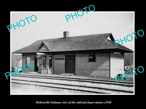 OLD LARGE HISTORIC PHOTO OF HELTONVILLE INDIANA THE RAILROAD DEPOT STATION c1940