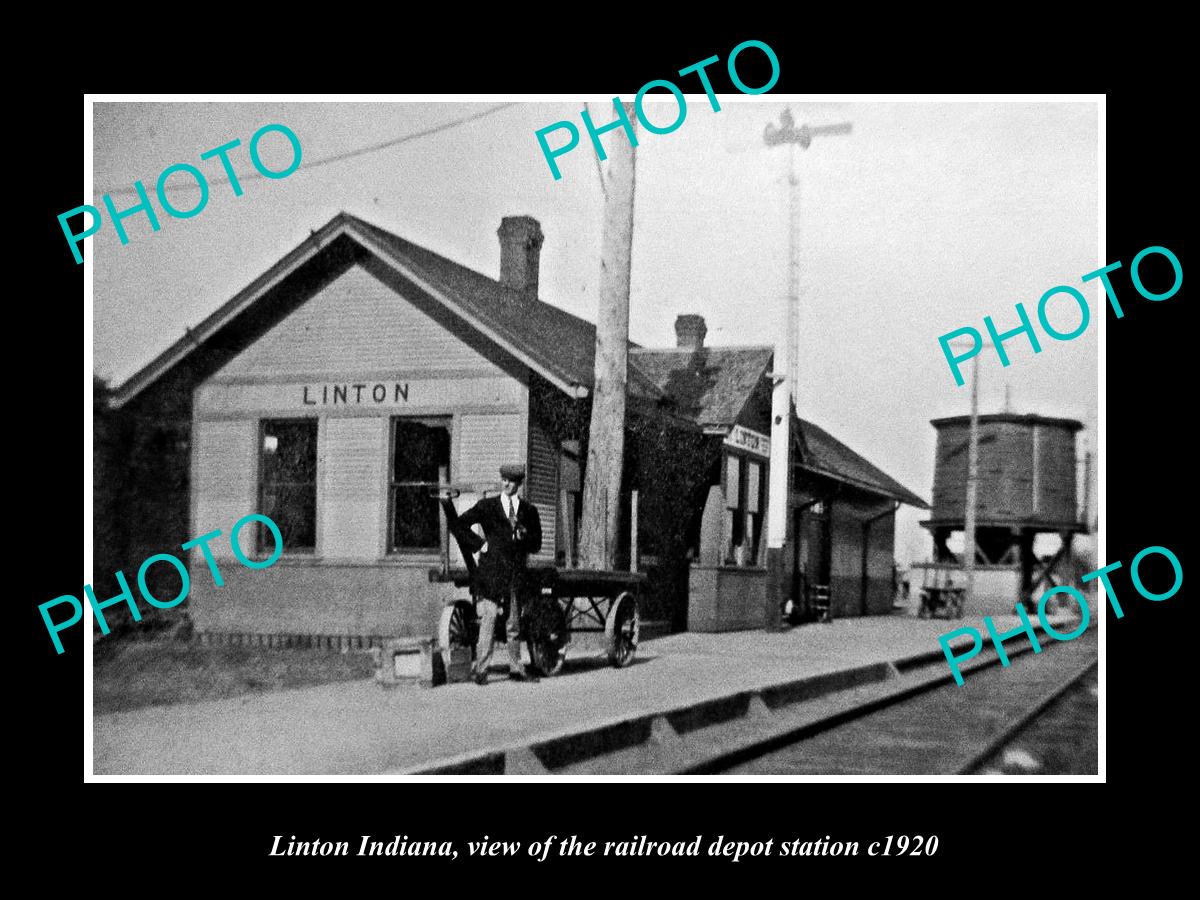 OLD LARGE HISTORIC PHOTO OF LINTON INDIANA, THE RAILROAD DEPOT STATION c1920