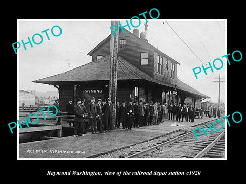 OLD LARGE HISTORIC PHOTO OF RAYMOND WASHINGTON, THE RAILROAD DEPOT STATION c1920