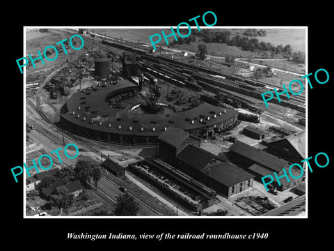 OLD LARGE HISTORIC PHOTO OF WASHINGTON INDIANA, THE RAILROAD ROUNDHOUSE c1940