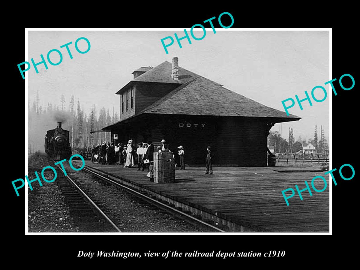 OLD LARGE HISTORIC PHOTO OF DOTY WASHINGTON, THE RAILROAD DEPOT STATION c1910