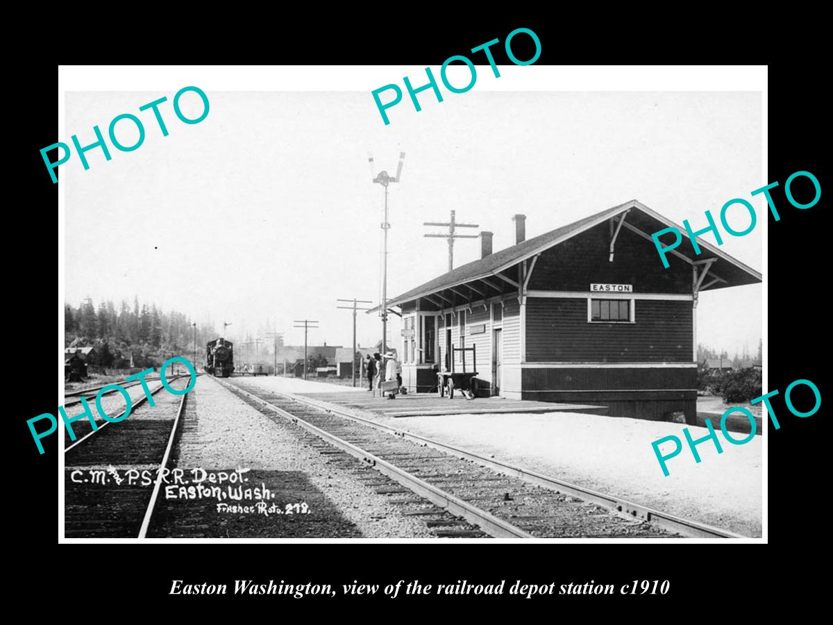 OLD LARGE HISTORIC PHOTO OF EASTON WASHINGTON, THE RAILROAD DEPOT STATION c1910