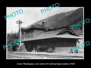 OLD LARGE HISTORIC PHOTO OF LESTER WASHINGTON, THE RAILROAD DEPOT STATION c1920