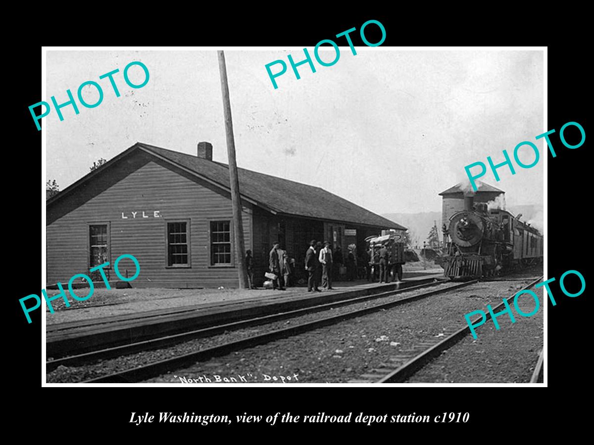 OLD LARGE HISTORIC PHOTO OF LYLE WASHINGTON, THE RAILROAD DEPOT STATION c1910