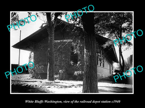 OLD LARGE HISTORIC PHOTO OF WHITE BLUFFS WASHINGTON, THE RAILROAD DEPOT c1940