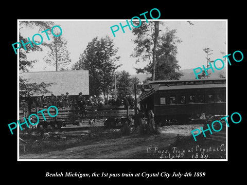 OLD LARGE HISTORIC PHOTO OF BEULAH MICHIGAN, THE 1st CRYSTAL CITY TRAIN c1889