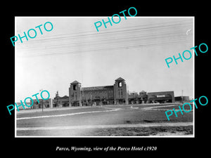 OLD LARGE HISTORIC PHOTO OF PARCO WYOMING, VIEW OF THE PARCO HOTEL c1920