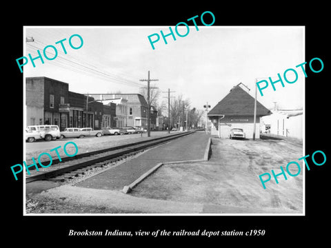 OLD LARGE HISTORIC PHOTO OF BROOKSTON INDIANA, THE RAILROAD DEPOT STATION c1950