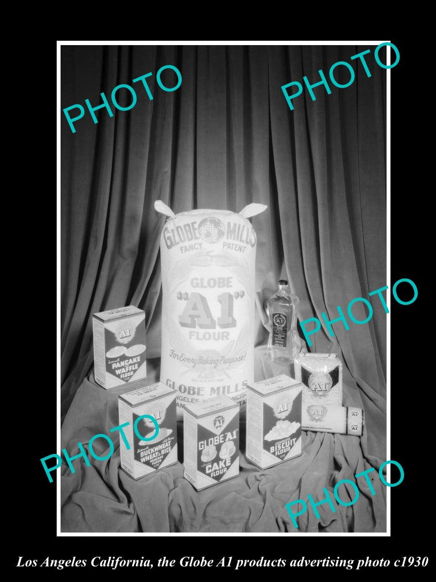 OLD LARGE HISTORIC PHOTO OF LOS ANGELES CALIFORNIA, THE GLOBE A1 GOODS AD c1930