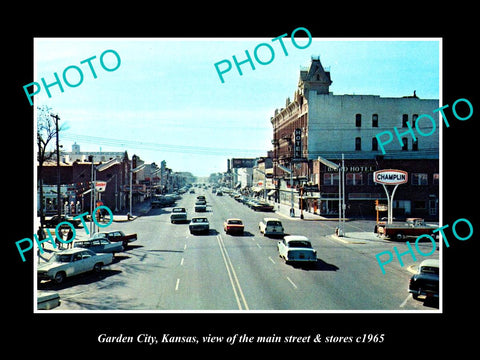 OLD LARGE HISTORIC PHOTO OF GARDEN CITY KANSAS, THE MAIN ST & STORES c1965