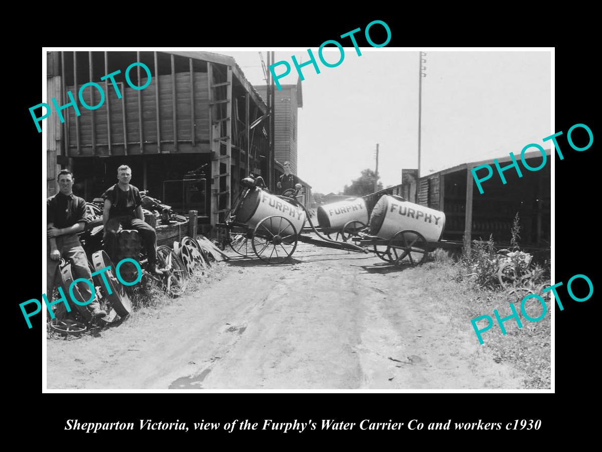 OLD LARGE HISTORIC PHOTO OF SHEPPARTON VICTORIA, THE FURPHY WATER  TANK Co c1930