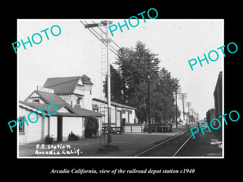 OLD LARGE HISTORIC PHOTO OF ARCADIA CALIFORNIA, THE RAILROAD DEPOT STATION c1940