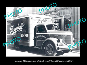 OLD LARGE HISTORIC PHOTO OF LANSING MICHIGAN, THE BERGHOFF BEER TRUCK c1950