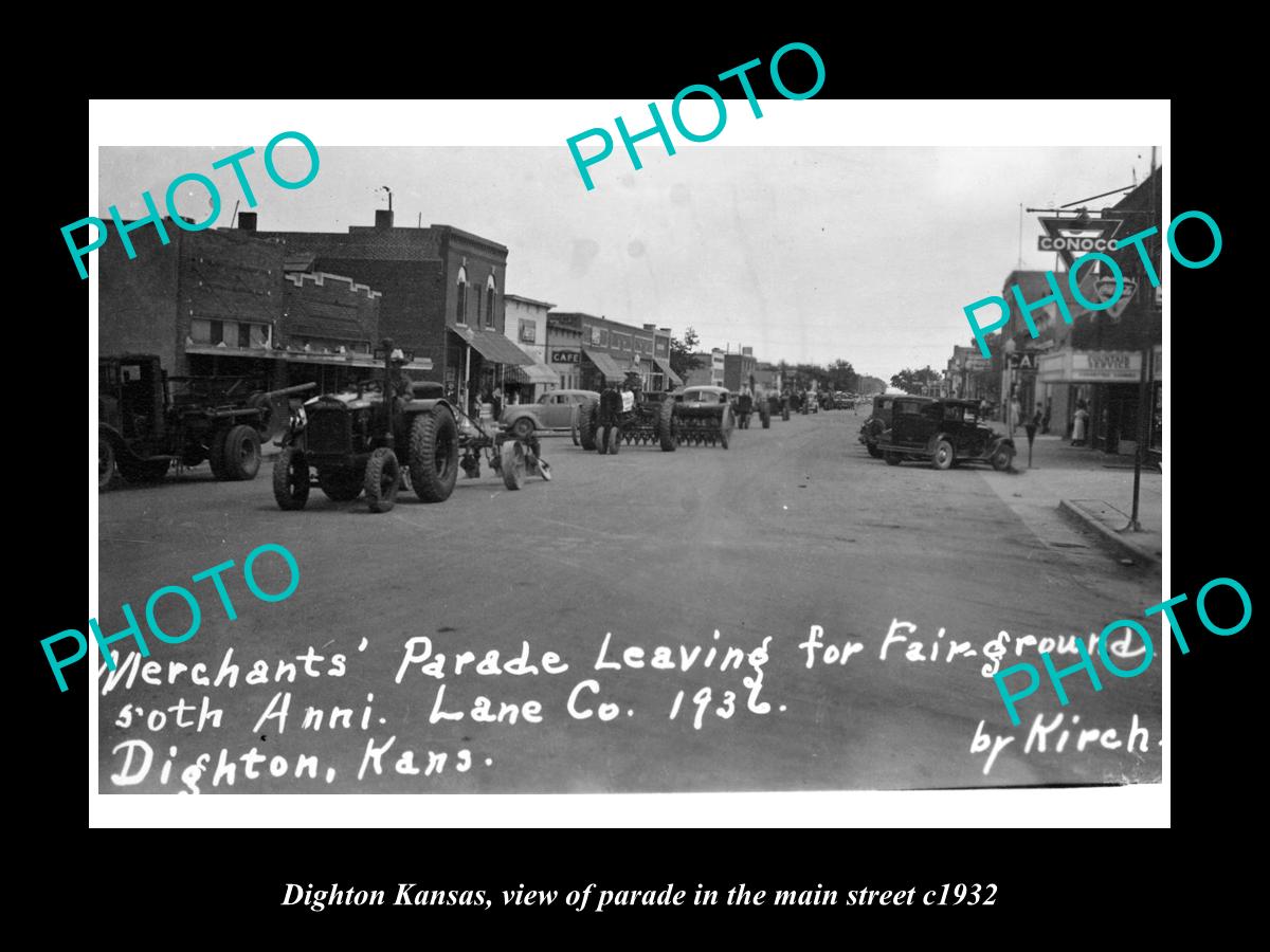 OLD LARGE HISTORIC PHOTO OF DIGHTON KANSAS, THE PARADE ON MAIN STREET c1932