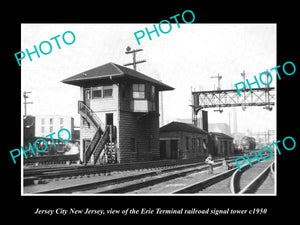 OLD HISTORIC PHOTO OF JERSEY CITY NEW JERSEY, THE ET RAILROAD SIGNAL TOWER c1950