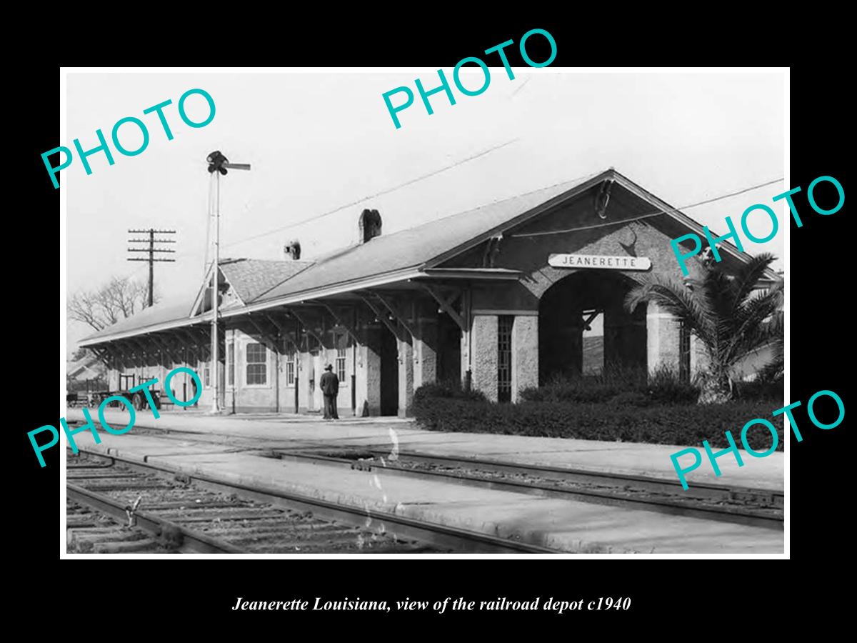 OLD LARGE HISTORIC PHOTO OF JEANERETTE LOUISIANA, RAILROAD DEPOT STATION c1940