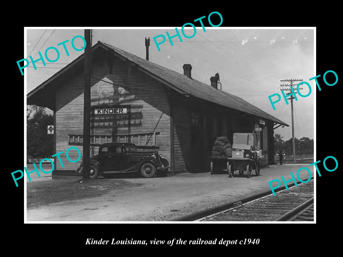 OLD LARGE HISTORIC PHOTO OF KINDER LOUISIANA, THE RAILROAD DEPOT STATION c1940