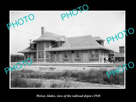 OLD LARGE HISTORIC PHOTO OF WEISER IDAHO, THE RAILROAD DEPOT STATION c1930