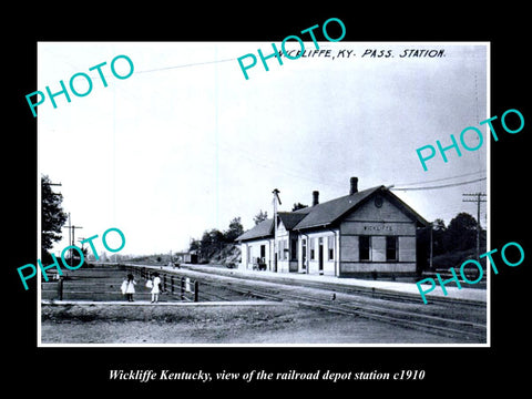 OLD LARGE HISTORIC PHOTO OF WICKLIFFE KENTUCKY, THE RAILROAD DEPOT STATION c1910