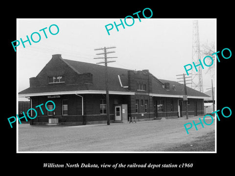 OLD LARGE HISTORIC PHOTO OF WILLISTON NORTH DAKOTA, THE RAILROAD DEPOT c1960