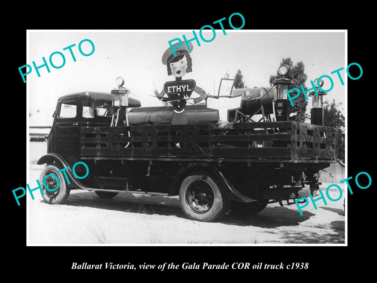 OLD LARGE HISTORIC PHOTO OF BALLARAT VICTORIA, THE COR OIL PARADE TRUCK c1938