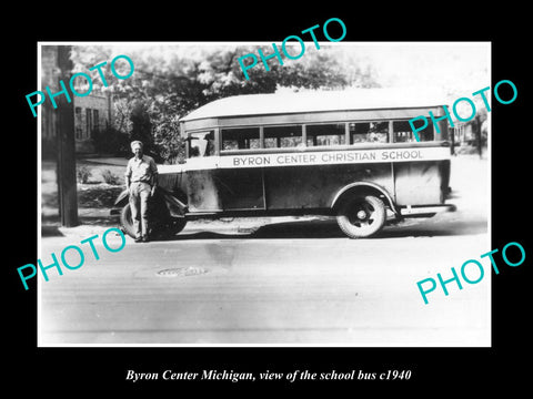 OLD LARGE HISTORIC PHOTO OF BYRON CENTER MICHIGAN, THE SCHOOL BUS c1940