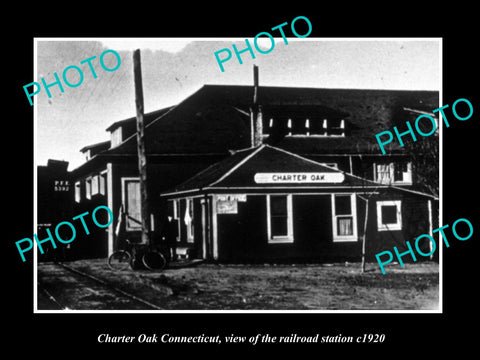 OLD LARGE HISTORIC PHOTO OF CHARTER OAK CONNECTICUT, THE RAILROAD DEPOT c1920