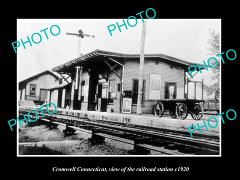 OLD LARGE HISTORIC PHOTO OF CROMWELL CONNECTICUT, THE RAILROAD DEPOT c1920