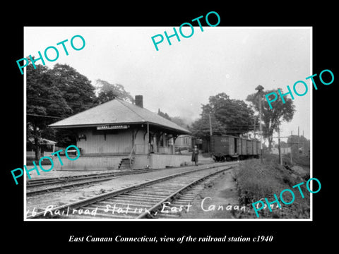 OLD LARGE HISTORIC PHOTO OF EAST CANAAN CONNECTICUT, THE RAILROAD DEPOT c1940