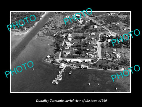 OLD LARGE HISTORIC PHOTO OF DUNALLEY TASMANIA, AERIAL VIEW OF THE TOWN c1960 1