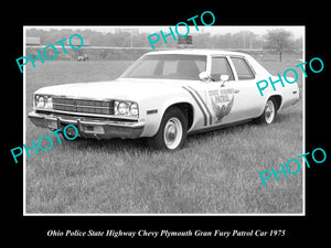 OLD LARGE HISTORIC PHOTO OF OHIO STATE POLICE PATROL CAR PLYMOUTH GRAN FURY 1975