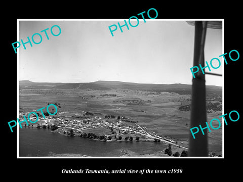 OLD LARGE HISTORIC PHOTO OF OATLANDS TASMANIA, AERIAL VIEW OF THE TOWN c1950