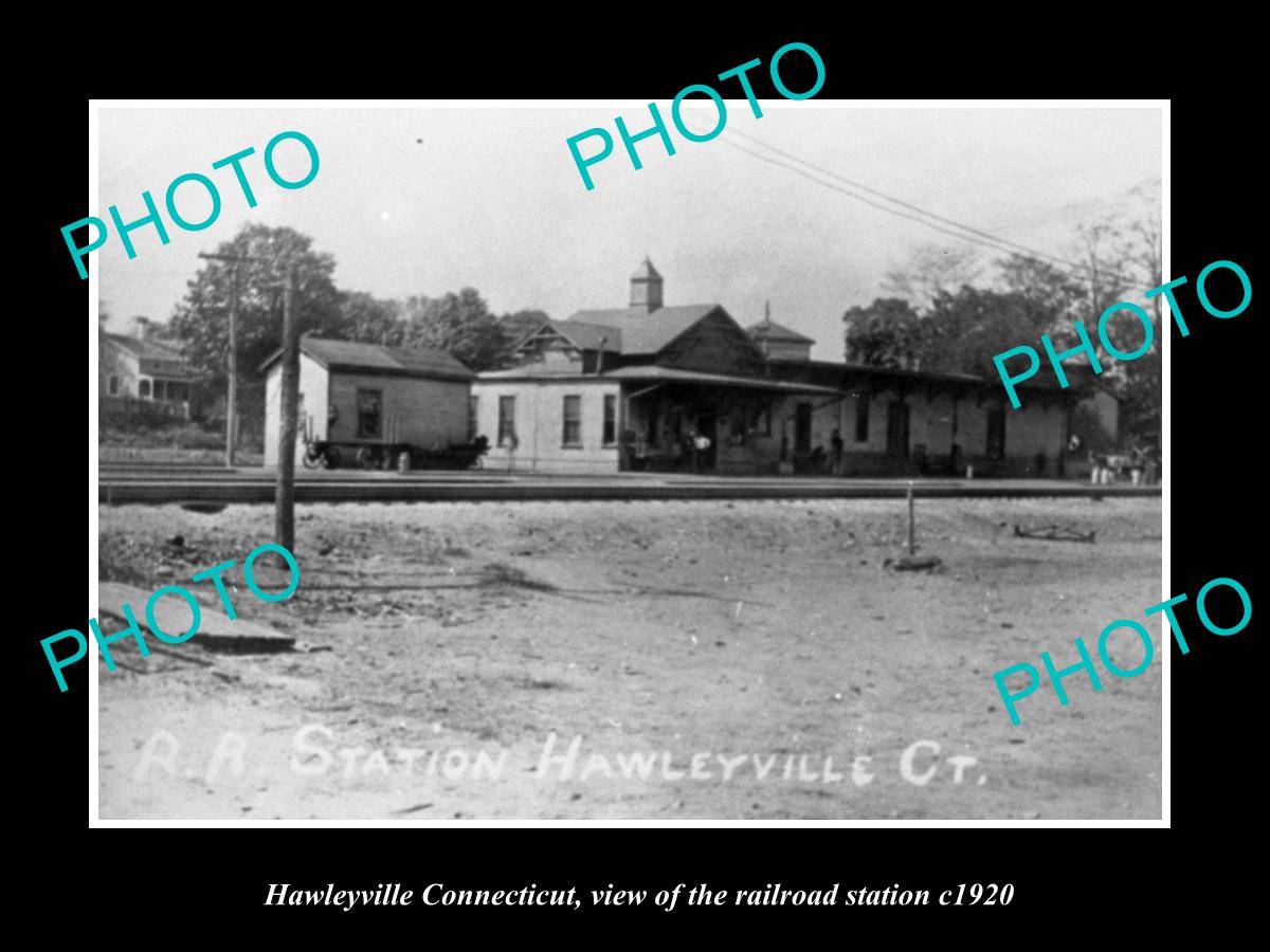 OLD LARGE HISTORIC PHOTO OF HAWLEYVILLE CONNECTICUT, THE RAILROAD STATION c1920