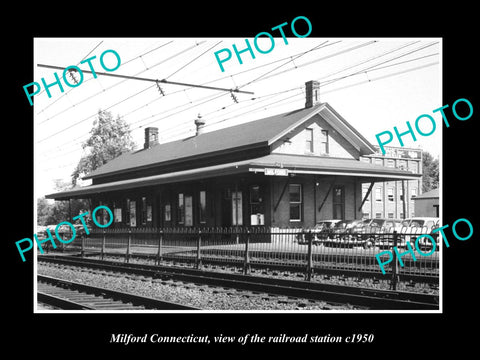 OLD LARGE HISTORIC PHOTO OF MILFORD CONNECTICUT, THE RAILROAD STATION c1950