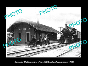 OLD LARGE HISTORIC PHOTO OF BANNISTER MICHIGAN, THE RAILROAD DEPOT STATION c1920