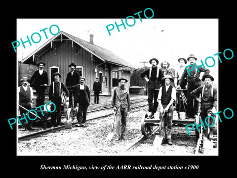 OLD LARGE HISTORIC PHOTO OF SHERMAN MICHIGAN, THE RAILROAD DEPOT STATION c1900