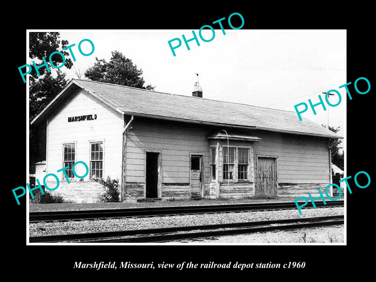 OLD LARGE HISTORIC PHOTO OF MARSHFIELD MISSOURI, THE RAILROAD DEPOT STATION 1960