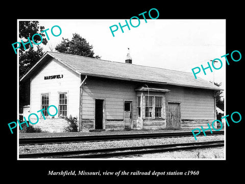 OLD LARGE HISTORIC PHOTO OF MARSHFIELD MISSOURI, THE RAILROAD DEPOT STATION 1960