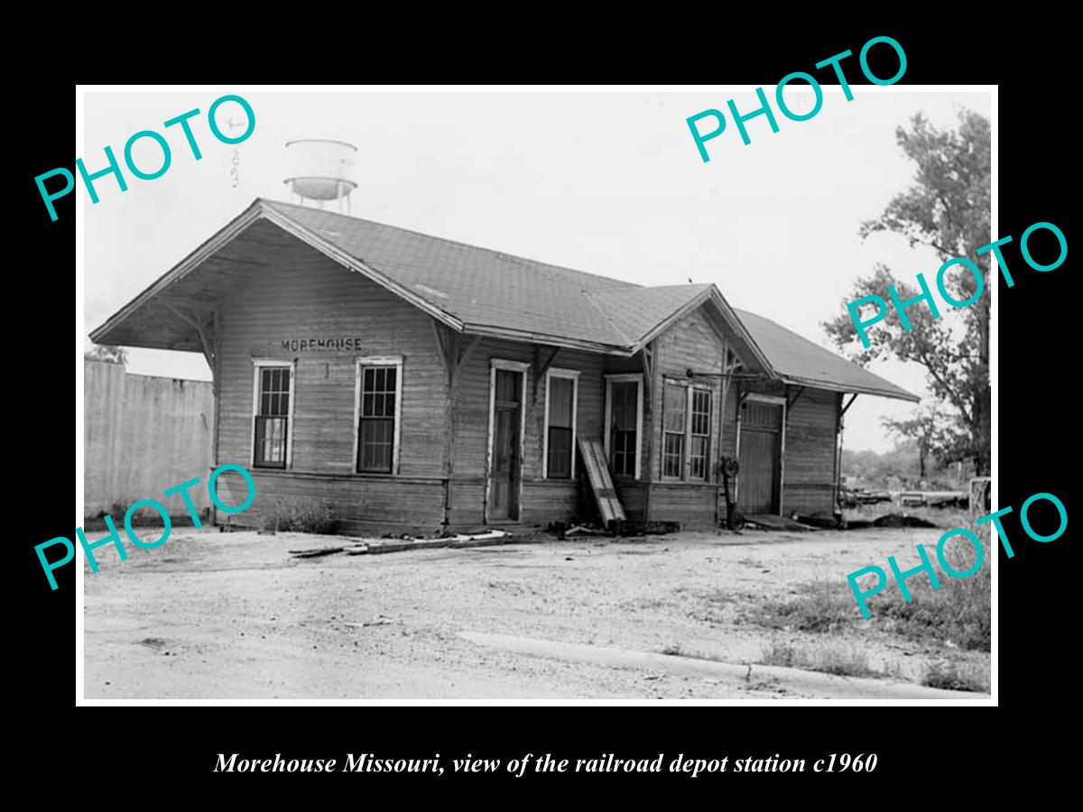 OLD LARGE HISTORIC PHOTO OF MOREHOUSE MISSOURI, THE RAILROAD DEPOT STATION c1960