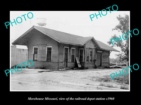 OLD LARGE HISTORIC PHOTO OF MOREHOUSE MISSOURI, THE RAILROAD DEPOT STATION c1960