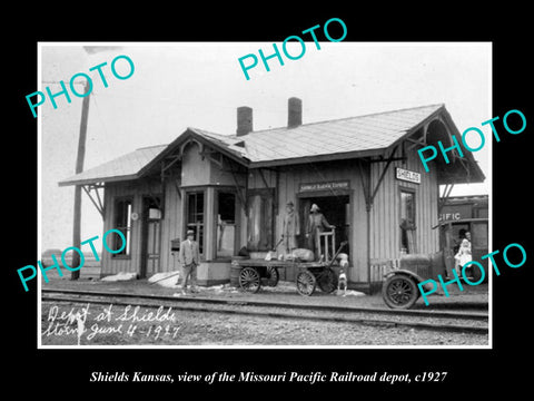 OLD HISTORIC PHOTO OF SHIELDS KANSAS, MISSOURI PACIFIC RAILROAD DEPOT c1927