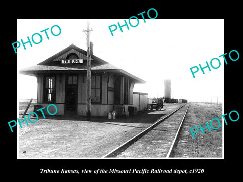 OLD HISTORIC PHOTO OF TRIBUNE KANSAS, MISSOURI PACIFIC RAILROAD DEPOT c1920 2