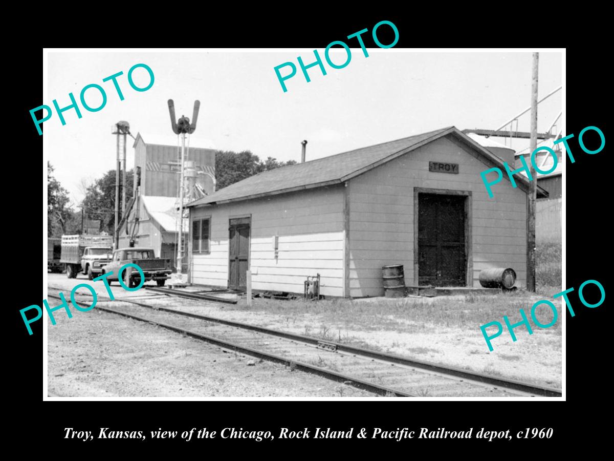 OLD LARGE HISTORIC PHOTO OF TROY KANSAS, THE CRI&P RAILROAD DEPOT c1960