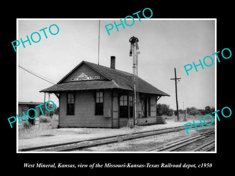 OLD HISTORIC PHOTO OF WEST MINERAL KANSAS, MISSOURI PACIFIC RAILROAD DEPOT c1950