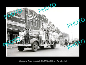 OLD LARGE HISTORIC PHOTO OF COMMERCE TEXAS, THW WWII VICTORY PARADE c1945