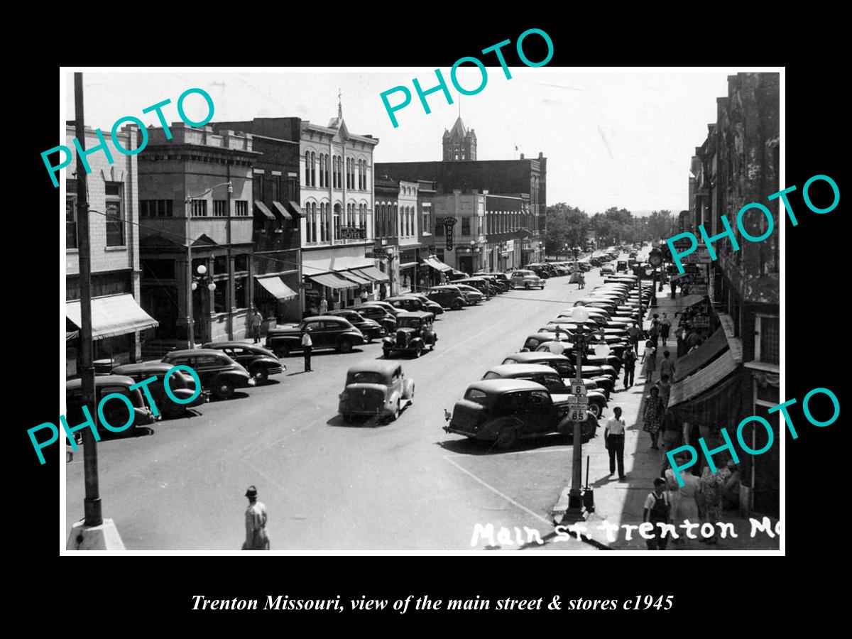 OLD LARGE HISTORIC PHOTO OF TRENTON MISSOURI, THE MAIN STREET & STORES c1945