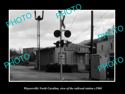 OLD LARGE HISTORIC PHOTO OF WAYNESVILLE NORTH CAROLINA THE RAILROAD STATION 1960