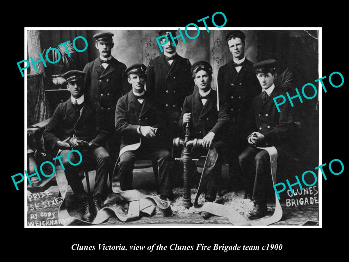 OLD LARGE HISTORIC PHOTO OF CLUNES VICTORIA, VIEW OF THE FIRE BRIGADE TEAM c1900