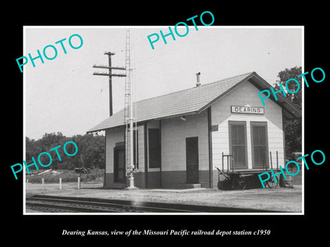 OLD LARGE HISTORIC PHOTO OF DEARING KANSAS, THE M/P RAILROAD DEPOT c1950